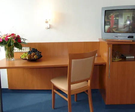 Lindleinsmuehle Отель